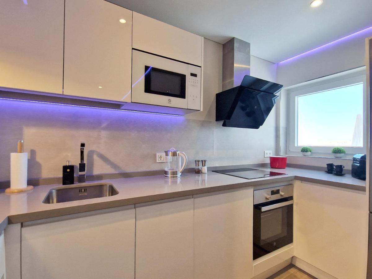 Emerald Apartment - Spacious Modern 2 Bedroom Бенальмадена Экстерьер фото