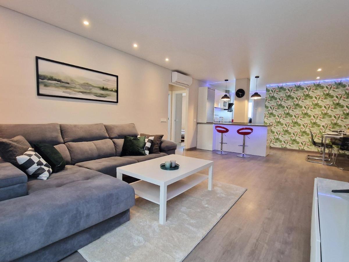 Emerald Apartment - Spacious Modern 2 Bedroom Бенальмадена Экстерьер фото